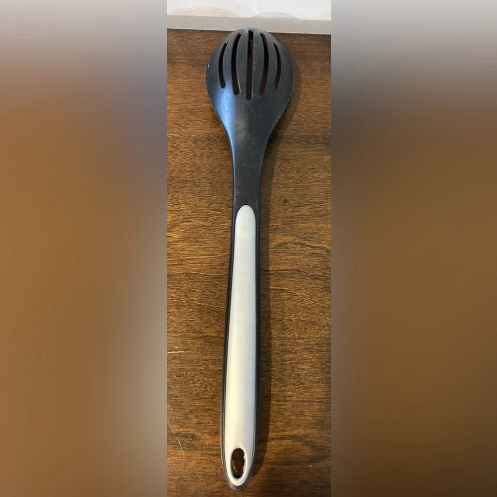 Calphalon Black & Gray 13.5 Inch Nylon Plastic Slotted Serving Spoon Read Detail